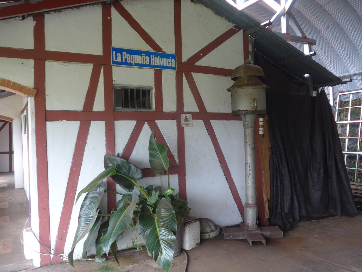 (211'406) - Bahnhof La Paque�a Helvecia am 16. November 2019 in Nuevo Arenal, Los H�roes