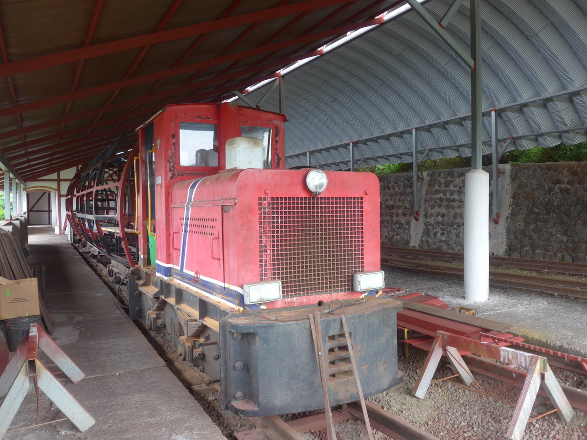 (211'409) - TTA-Diesellokomotive am 16. November 2019 in Nuevo Arenal, Los H�roes