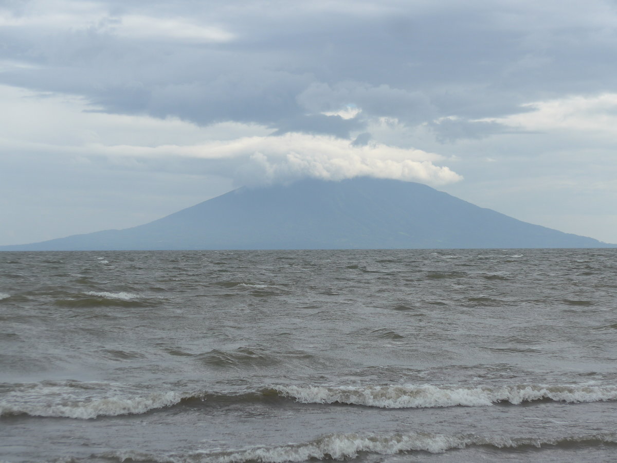 (211'955) - Vulkan Maderas im Nicaraguasee am 22. November 2019 von El Coco aus