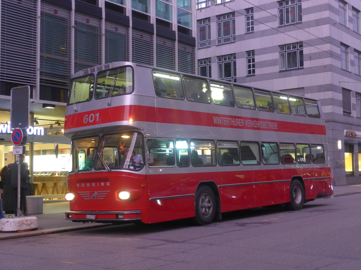 (212'673) - WV Winterthur - Nr. 601/ZH 203'738 - Bssing (ex Nr. 201; ex Amt fr Luftverkehr, Zrich Nr. 47; ex Swissair, Zrich Nr. 23) am 7. Dezember 2019 in Winterthur, Schmidgasse