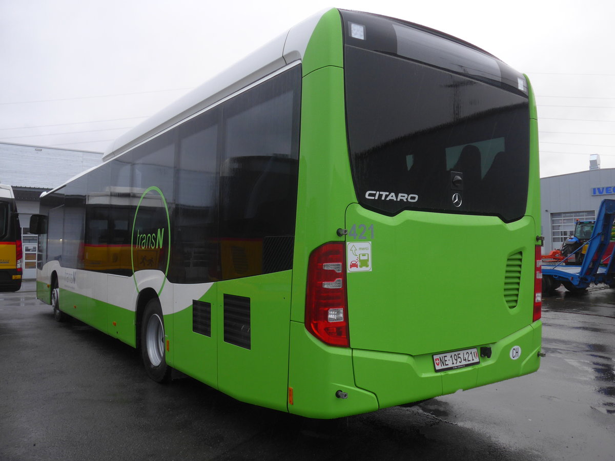 (213'047) - transN, La Chaux-de-Fonds - Nr. 421/NE 195'421 - Mercedes am 22. Dezember 2019 in Kerzers, Interbus