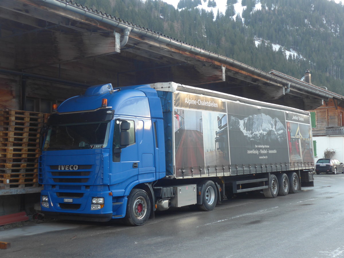 (213'094) - Rieder, St. Stephan - BE 106'813 - Iveco am 25. Dezember 2019 in St. Stephan, Holzwerk