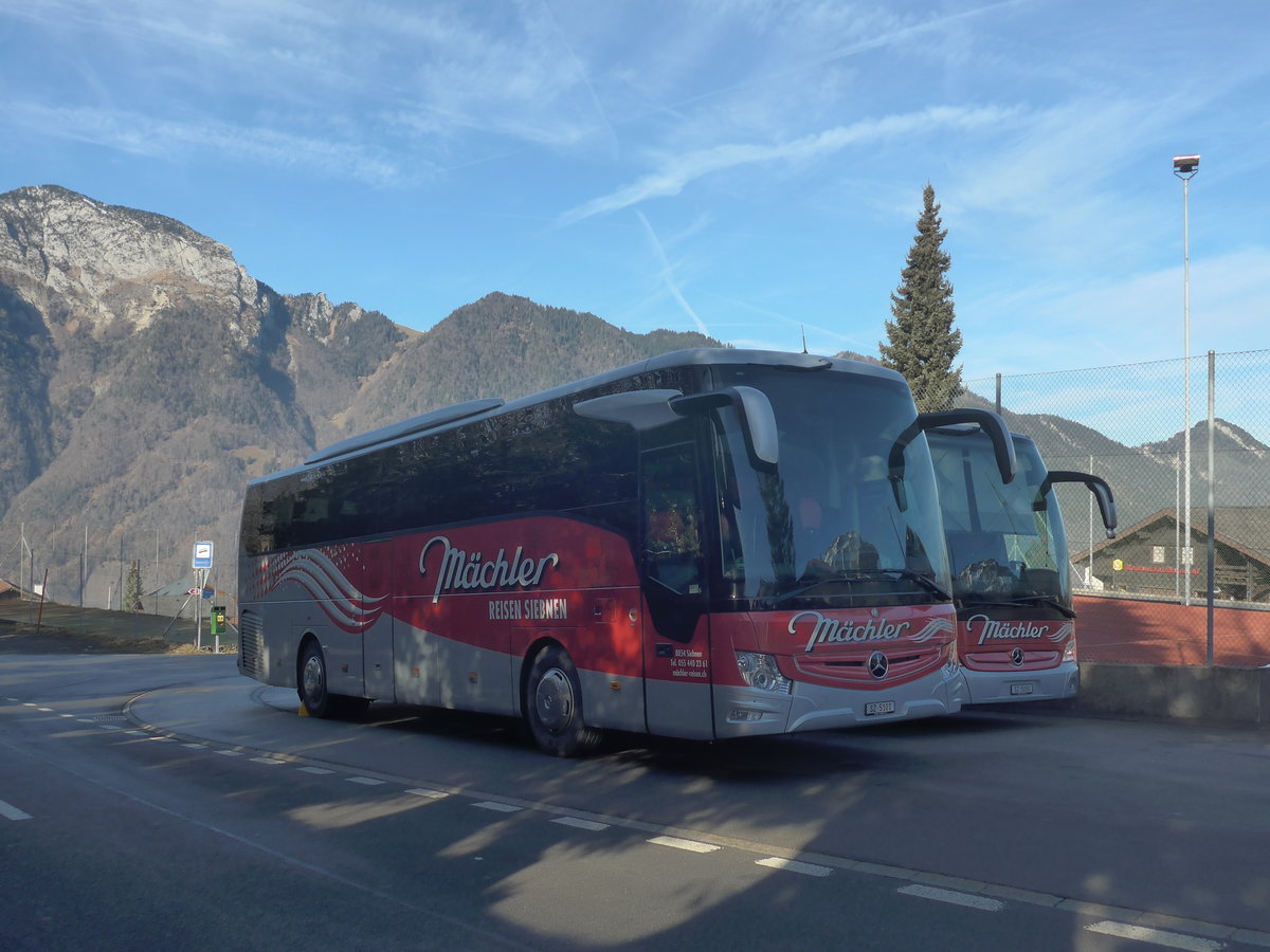 (213'790) - Mchler, Siebnen - SZ 5101 - Mercedes am 12. Januar 2020 in Seelisberg, Dorfstrasse