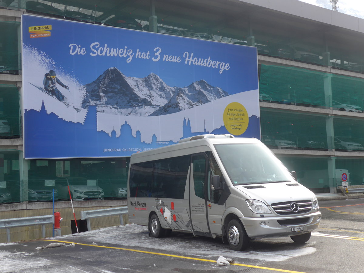 (213'931) - Kbli, Gstaad - BE 26'563 - Mercedes am 19. Januar 2020 in Lauterbrunnen, Parkhaus