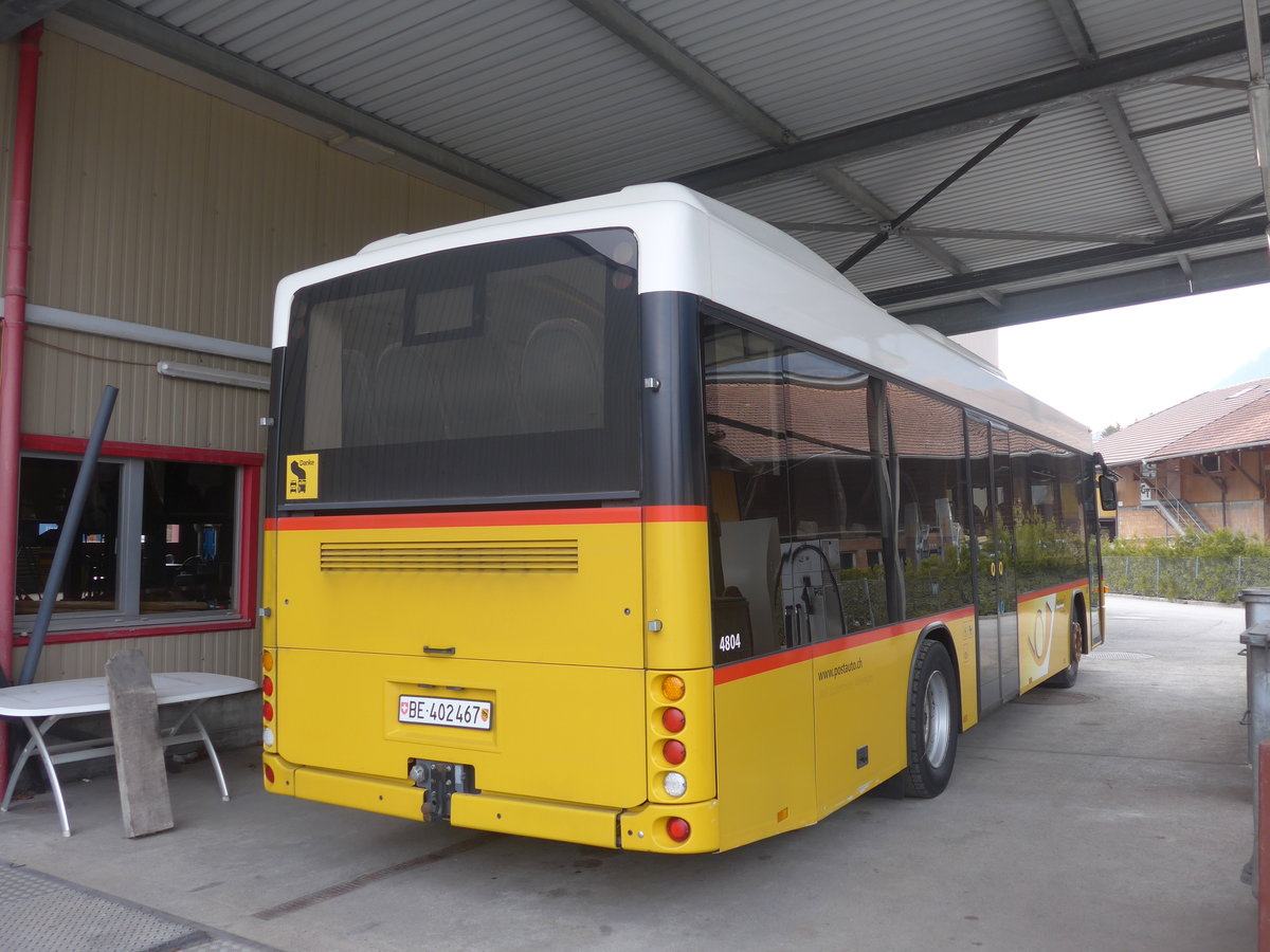 (215'660) - PostAuto Bern - BE 402'467 - Scania/Hess (ex AVG Meiringen Nr. 67; ex AVG Meiringen Nr. 76; ex Steiner, Messen) am 28. Mrz 2020 in Interlaken, Garage