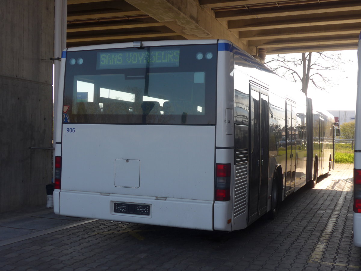 (215'832) - VMCV Clarens - Nr. 906 - MAN (ex transN, La Chaux-de-Fonds Nr. 243; ex TN Neuchtel Nr. 243) am 4. April 2020 in Kerzers, Murtenstrasse