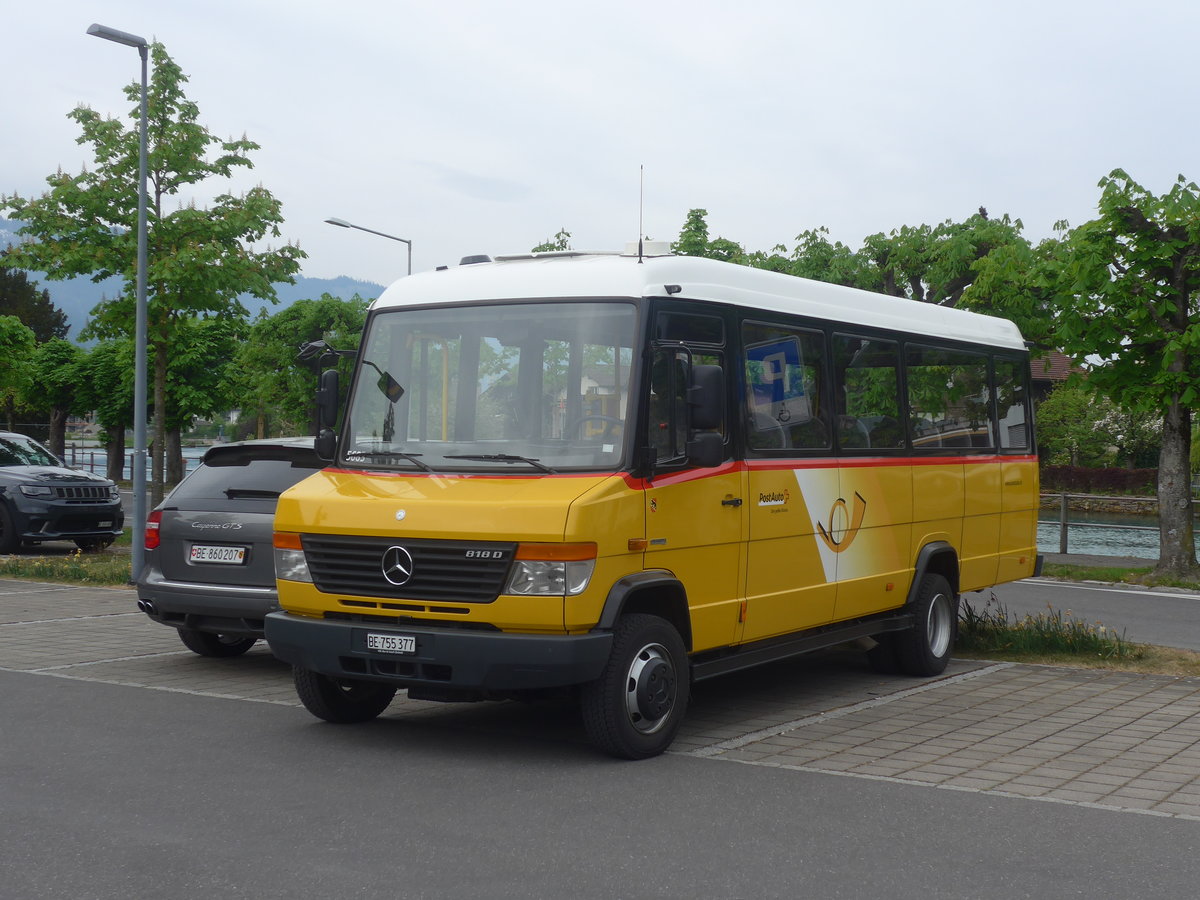 (216'306) - PostAuto Bern - BE 755'377 - Mercedes/Kusters am 21. April 2020 beim Bahnhof Interlaken West