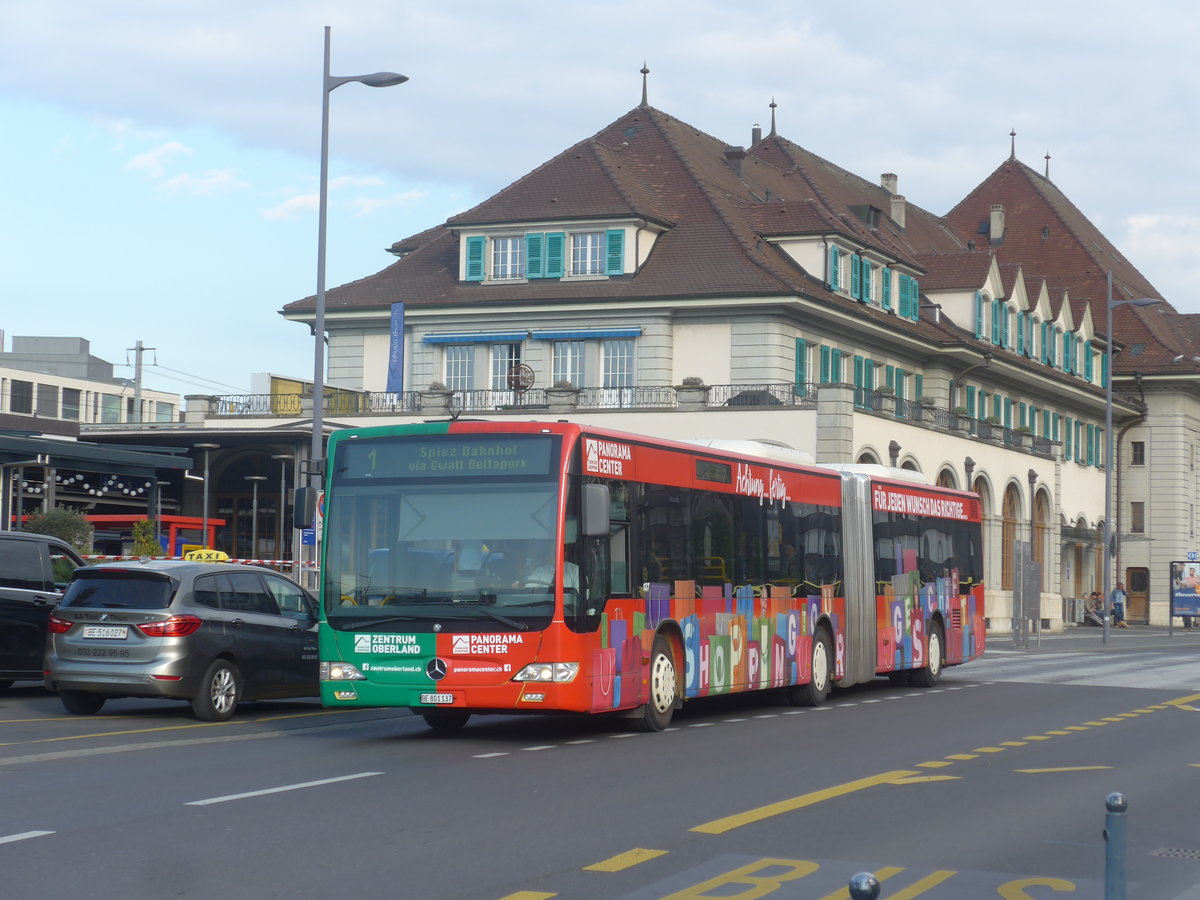 (216'462) - STI Thun - Nr. 137/BE 801'137 - Mercedes am 26. April 2020 beim Bahnhof Thun