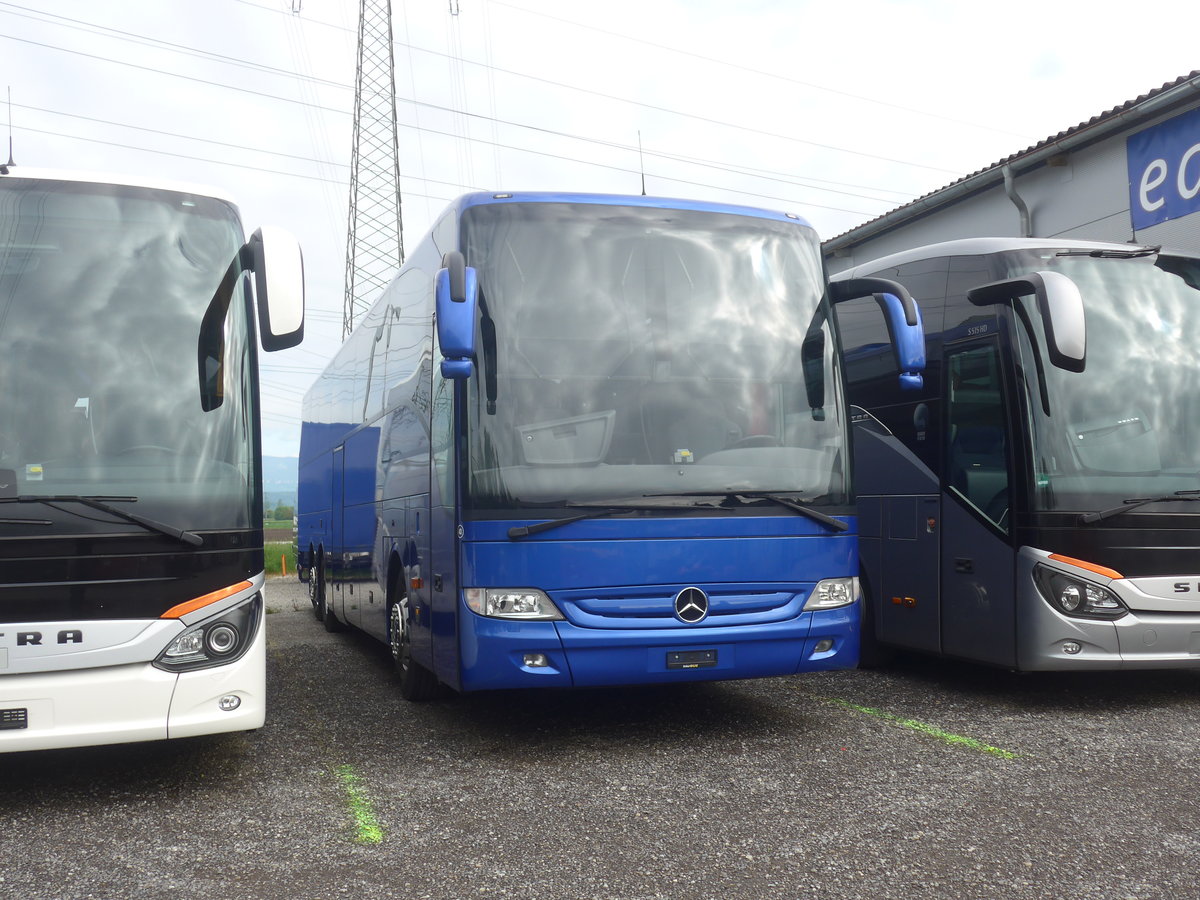 (216'770) - Edelline, Liebefeld - Nr. 43 - Mercedes am 3. Mai 2020 in Kerzers, Garage