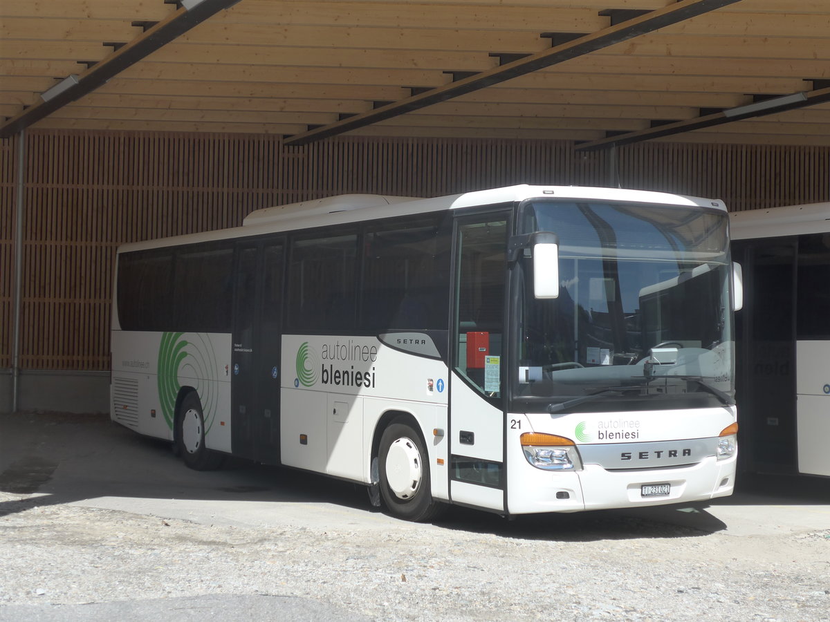 (217'327) - ABl Biasca - Nr. 21/TI 231'021 - Setra am 24. Mai 2020 in Biasca, Garage