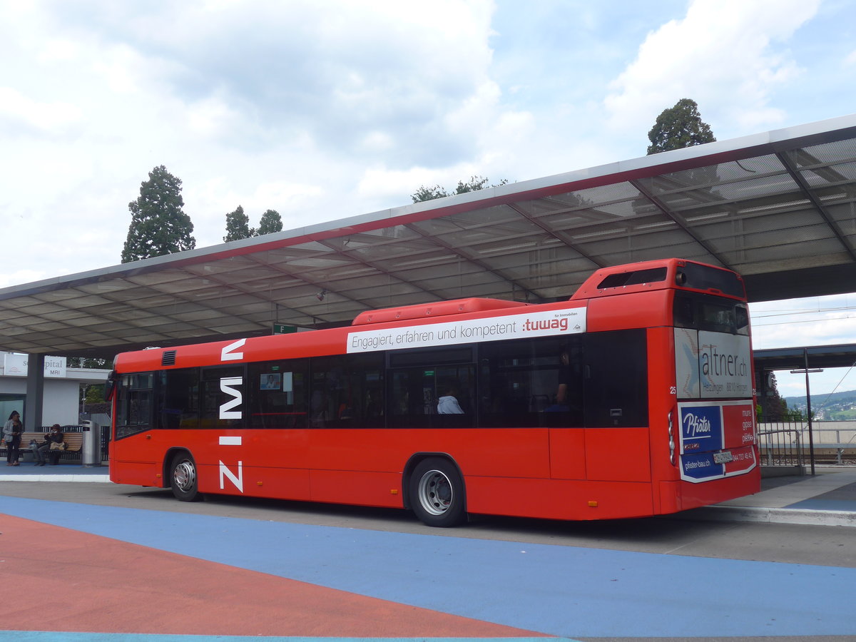 (217'417) - AHW Horgen - Nr. 25/ZH 479'940 - Volvo am 30. Mai 2020 beim Bahnhof Horgen