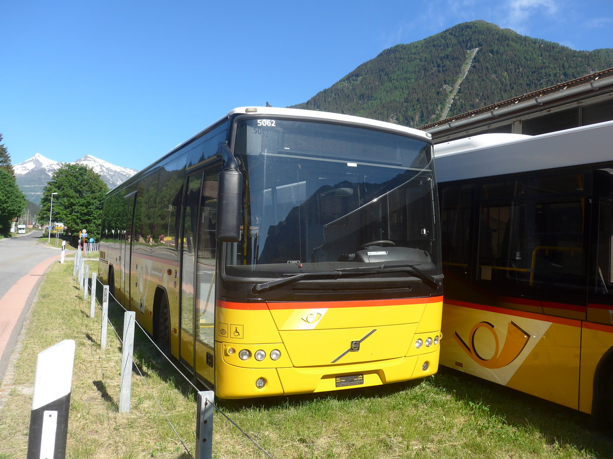 (217'537) - Marchetti, Airolo - (TI 241'035) - Volvo am 1. Juni 2020 in Ambri, Garage