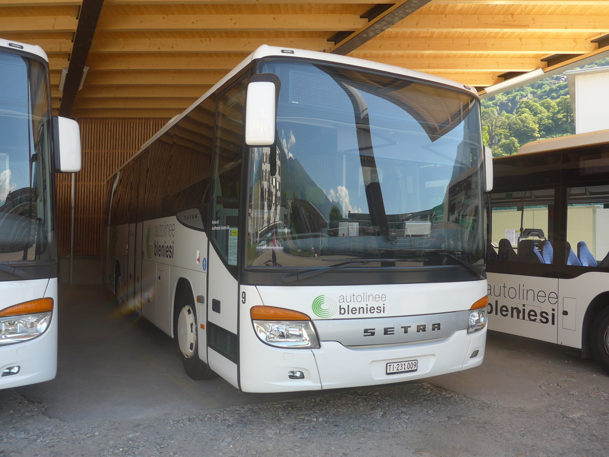 (217'553) - ABl Biasca - Nr. 9/TI 231'009 - Setra am 1. Juni 2020 in Biasca, Garage