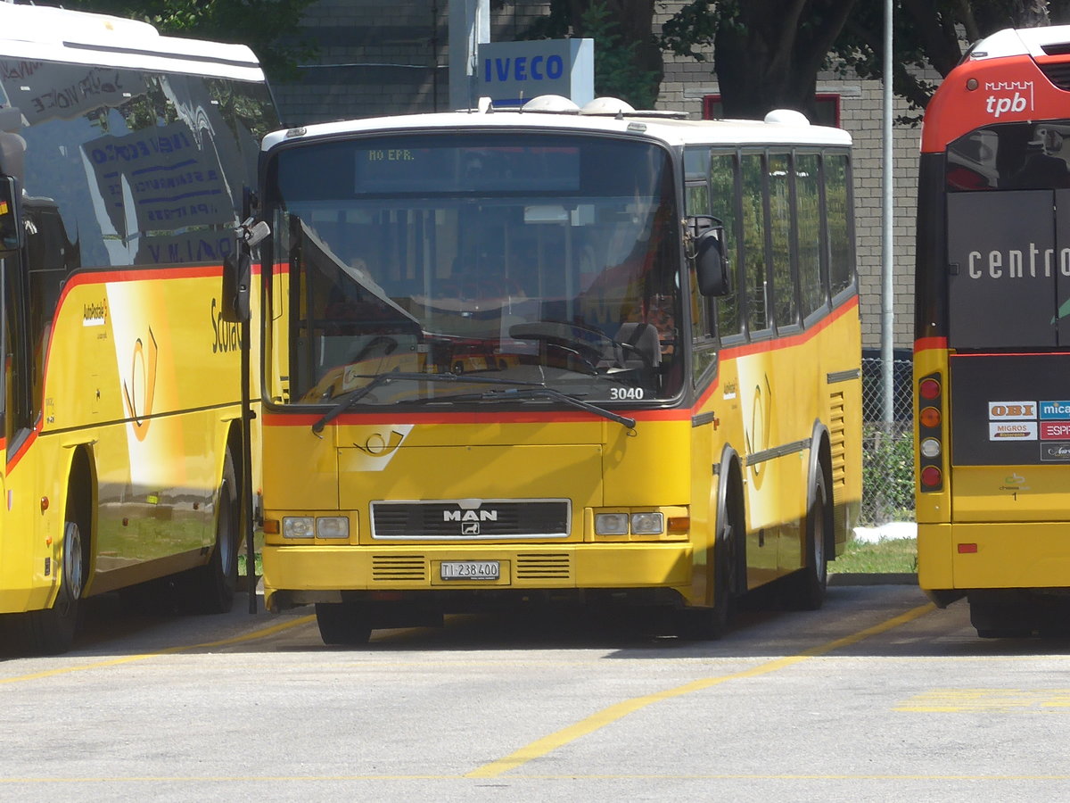 (217'565) - AutoPostale Ticino - TI 238'400 - MAN/Lauber (ex TI 215'334; ex P 23'021) am 1. Juni 2020 in Bellinzona, Garage