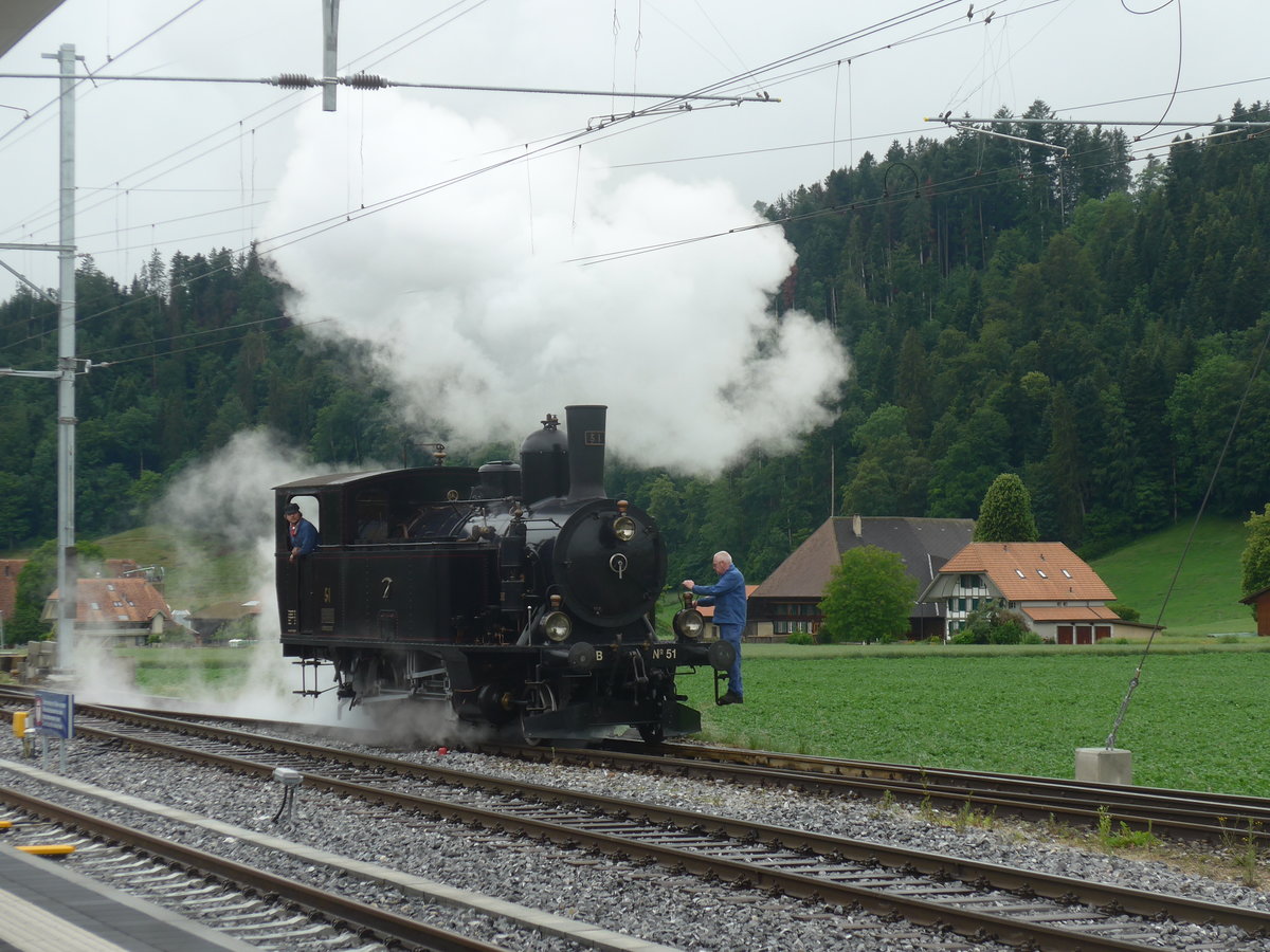 (217'975) - BSB-Dampflokomotive - Nr. 51 - am 14. Juni 2020 im Bahnhof Sumiswald-Gr�nen