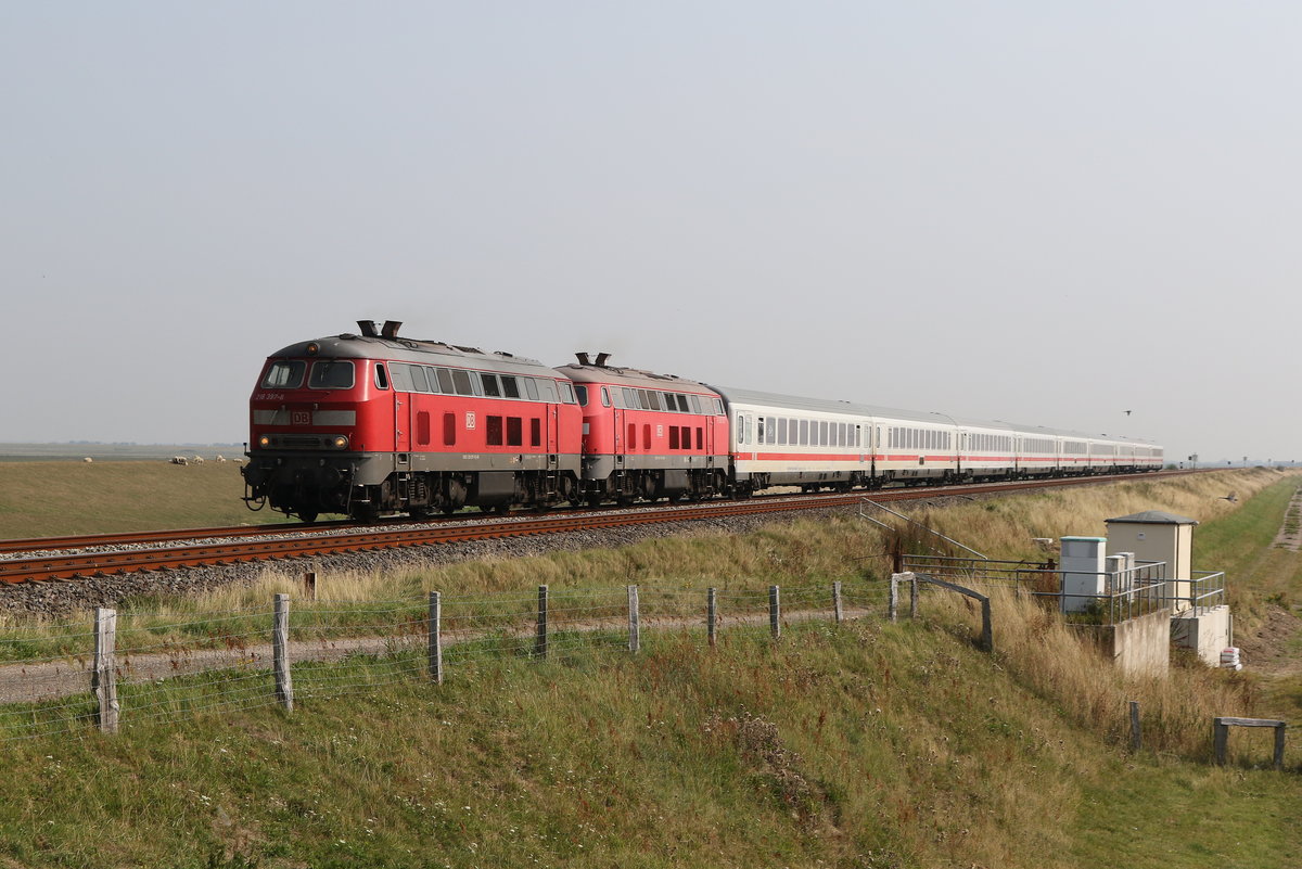 218 397 und 218 834 mit einem iC am 28. August 2019 bei Klanxbll.