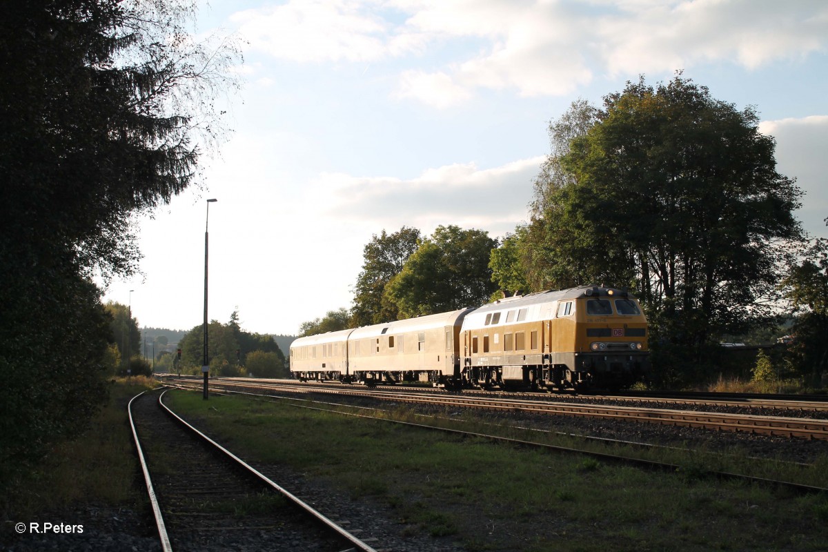 218 477 mit Messzug in Pechbrunn auf dem Weg nach Weiden/Grafenwöhr. 23.09.14