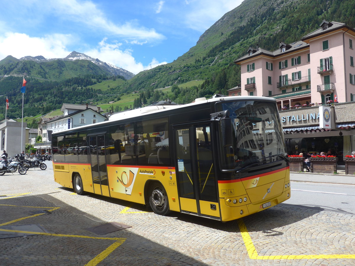 (218'110) - Barenco, Faido - TI 241'031 - Volvo am 21. Juni 2020 beim Bahnhof Airolo