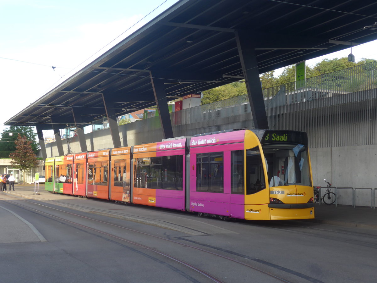 (218'442) - Bernmobil-Tram - Nr. 762 - am 4. Juli 2020 beim Bahnhof Bern Br�nnen Westside