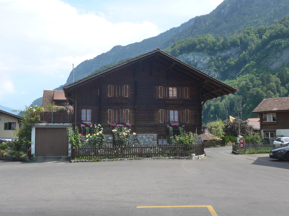 (219'283) - Altes Haus am 1. August 2020 in Iseltwald