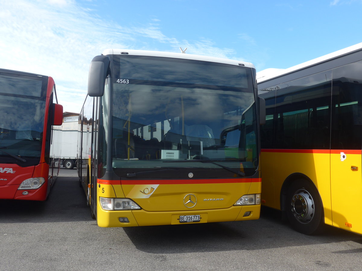 (220'055) - PostAuto Bern - Nr. 5/BE 316'773 - Mercedes (ex Klopfstein, Laupen Nr. 5) am 23. August 2020 in Kerzers, Interbus