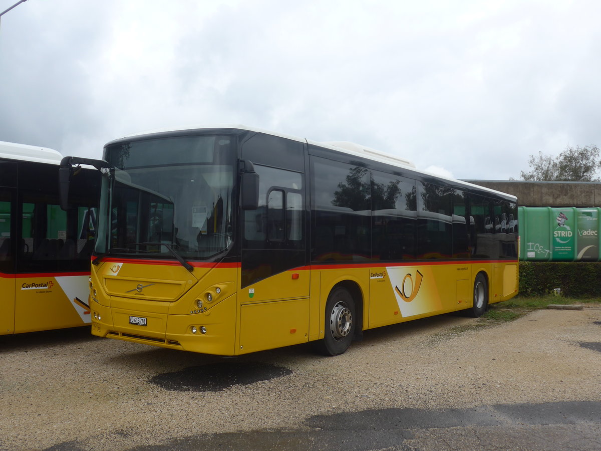 (220'284) - CarPostal Ouest - VD 615'781 - Volvo (ex Favre, Avenches) am 30. August 2020 in Yverdon, Garage