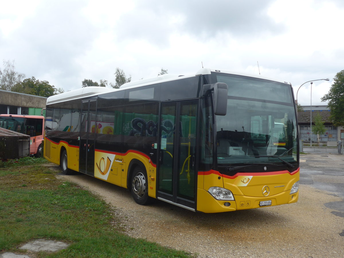 (220'285) - CarPostal Ouest - VD 205'684 - Mercedes am 30. August 2020 in Yverdon, Garage