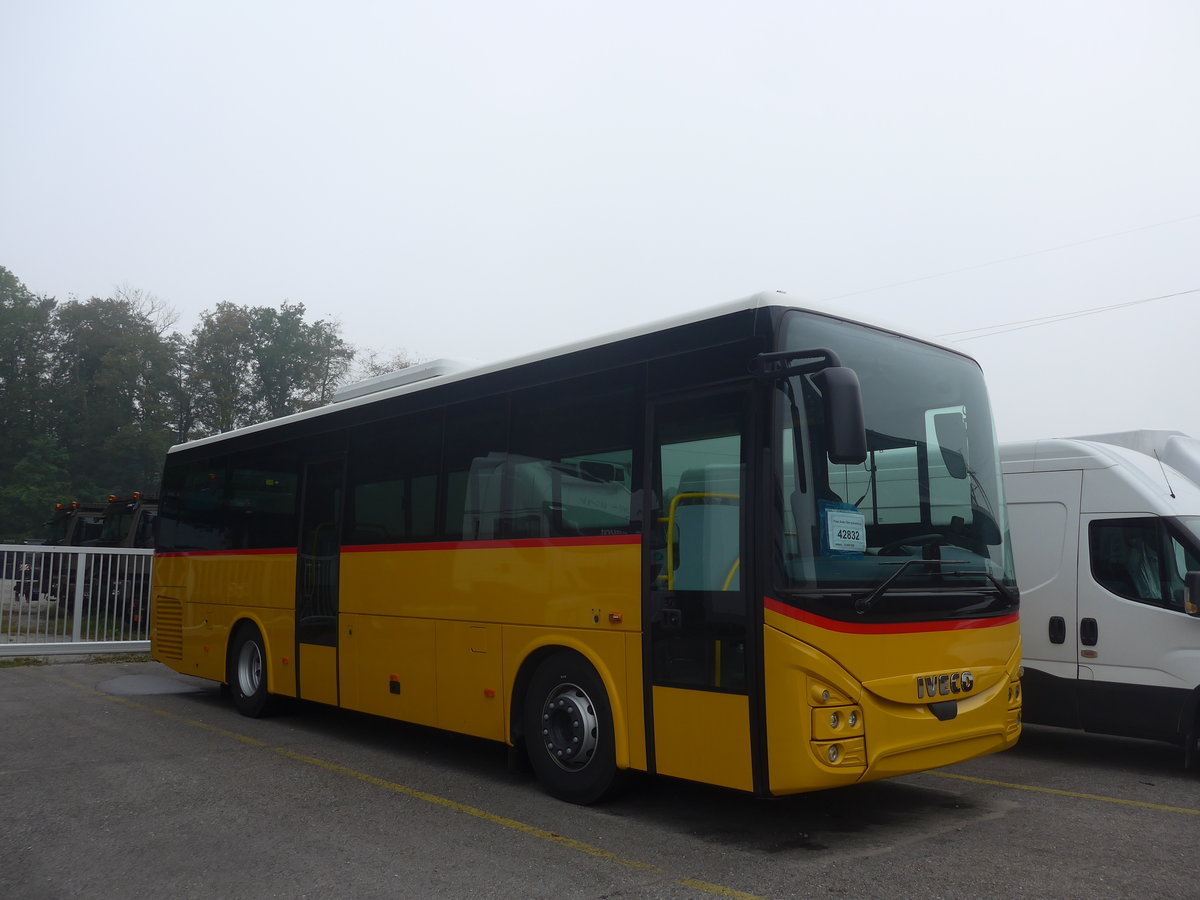 (220'814) - PostAuto - Iveco am 20. September 2020 in Hendschiken, Iveco