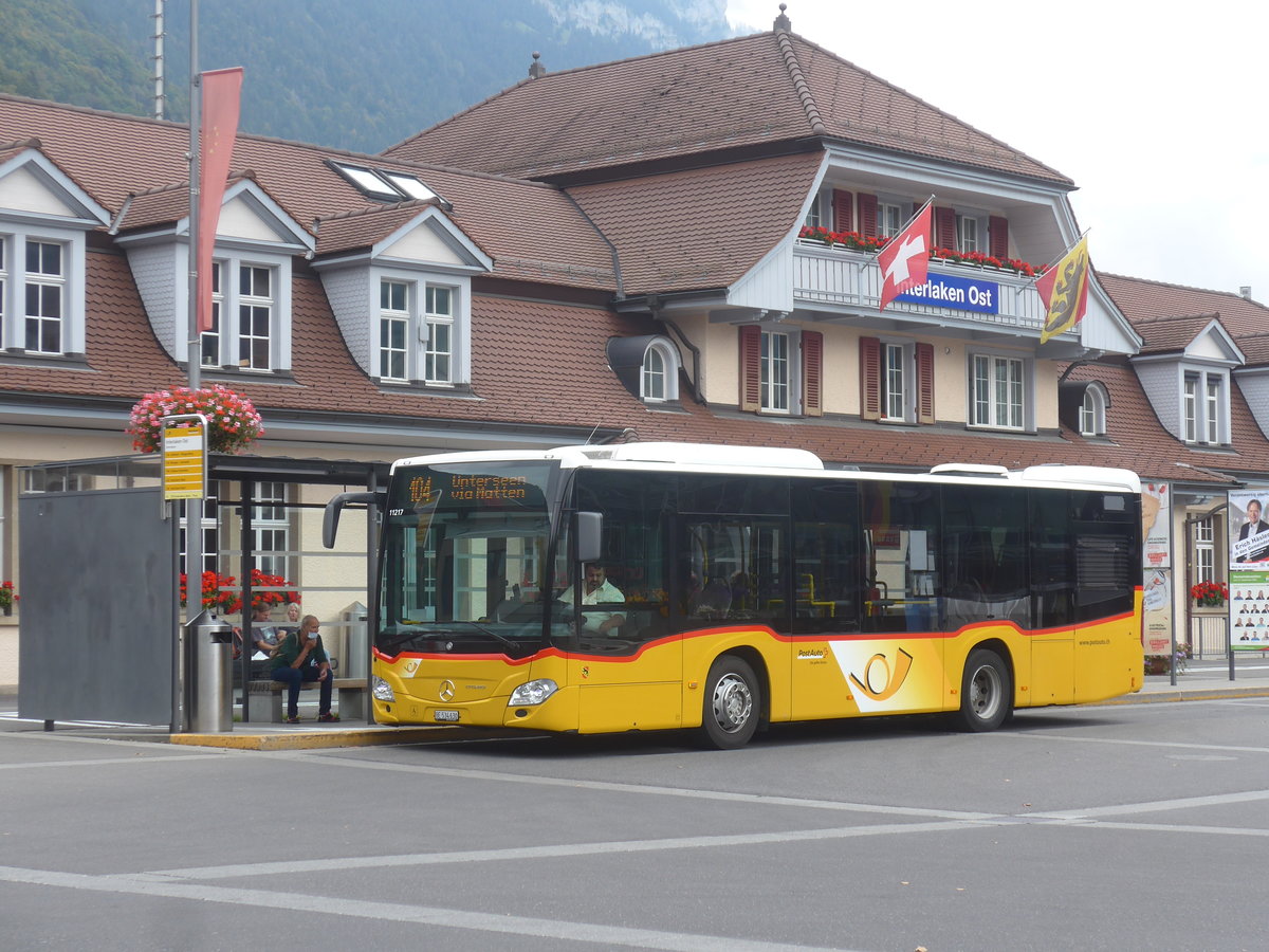 (220'913) - PostAuto Bern - BE 534'630 - Mercedes am 21. September 2020 beim Bahnhof Interlaken Ost