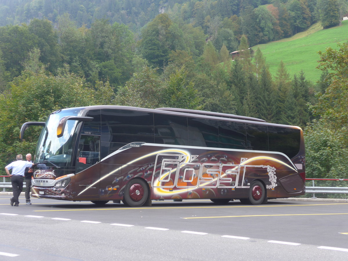 (220'934) - Gssi, Horw - LU 15'674 - Setra am 21. September 2020 in Lauterbrunnen, Parkhaus