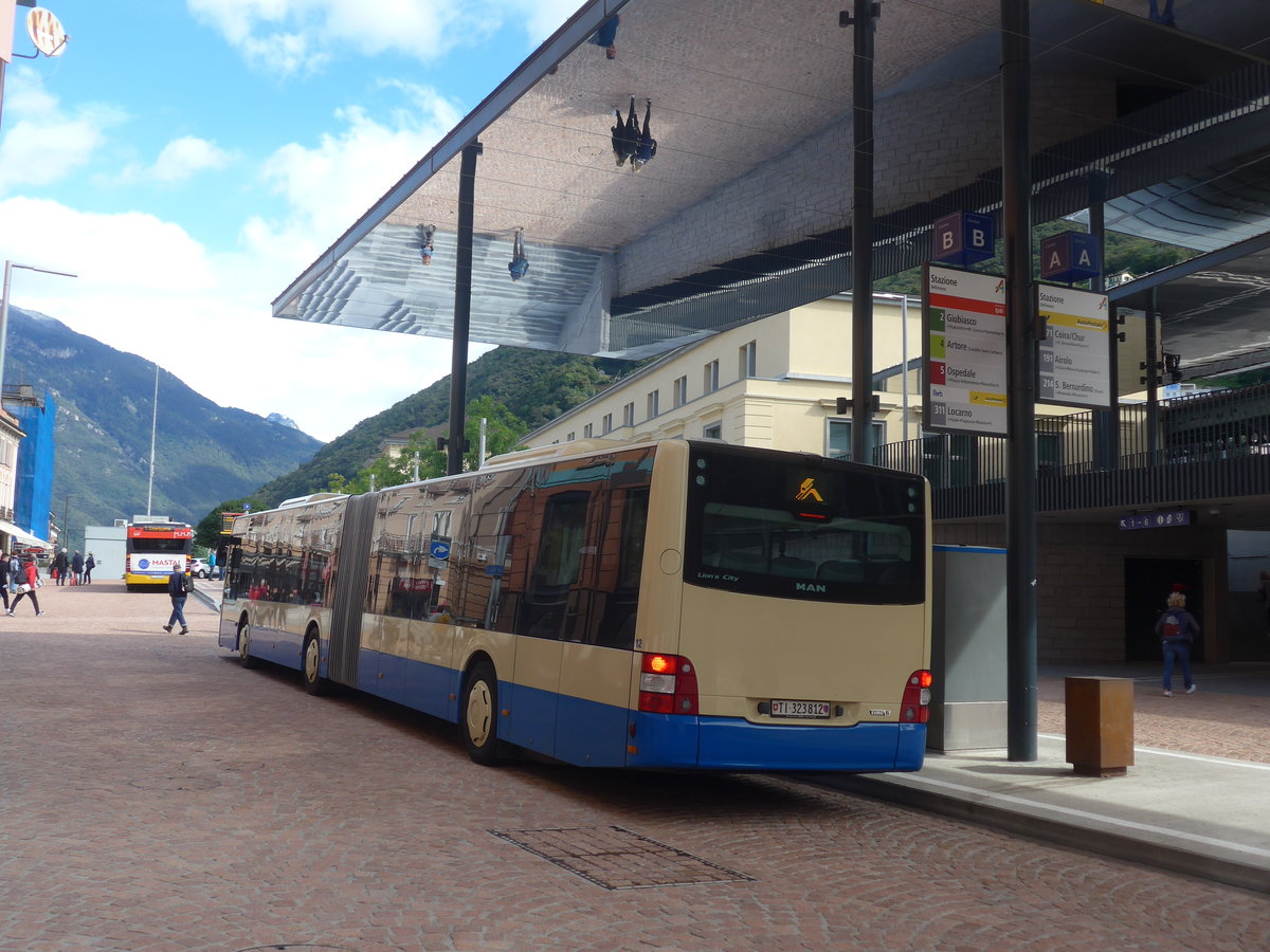 (221'458) - FART Locarno - Nr. 12/TI 323'812 - MAN am 26. September 2020 beim Bahnhof Bellinzona