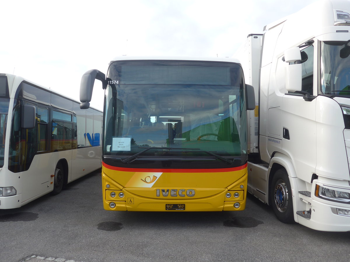 (221'702) - AutoPostale Ticino - PID 11'574 - Iveco am 11. Oktober 2020 in Kerzers, Interbus