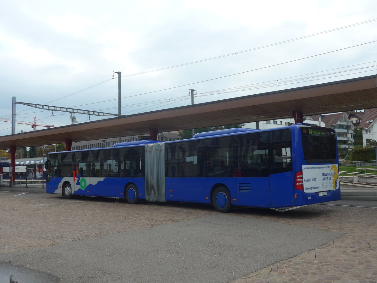 (221'905) - VZO Grningen - Nr. 111/ZH 745'111 - Mercedes am 12. Oktober 2020 beim Bahnhof Wetzikon