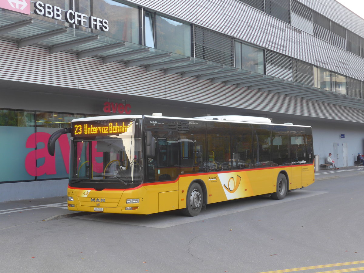 (222'181) - Dnser, Trimmis - GR 5865 - MAN am 20. Oktober 2020 beim Bahnhof Landquart