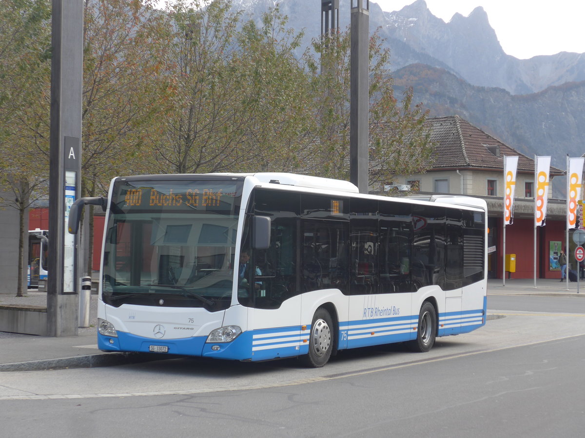 (222'360) - RTB Altsttten - Nr. 75/SG 33'072 - Mercedes am 22. Oktober 2020 beim Bahnhof Sargans