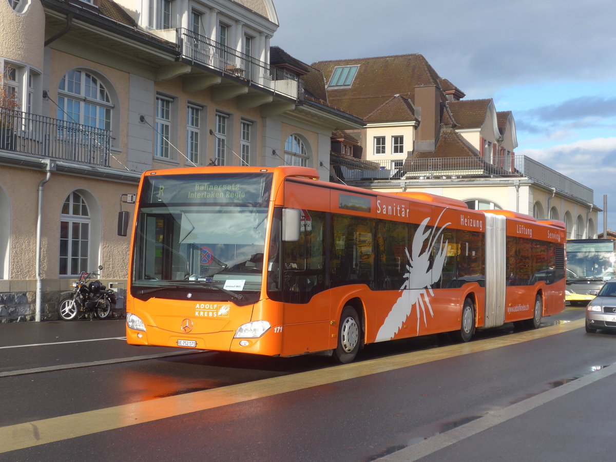 (222'586) - STI Thun - Nr. 171/BE 752'171 - Mercedes am 24. Oktober 2020 beim Bahnhof Spiez