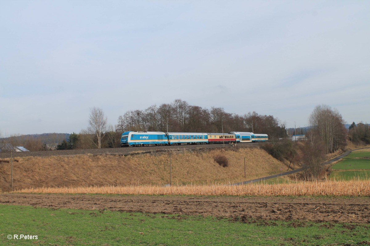 223 063 mit dem ALX84115 München - Hof bei Großschlattendrün. 06.02.16