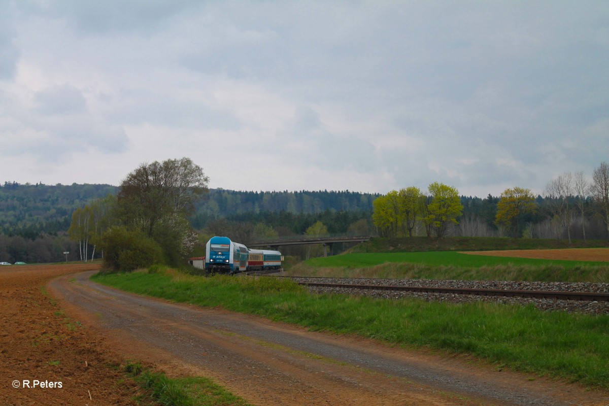 223 063 mit dem ALX84135 Hof - München bei Oberteich. 11.04.14