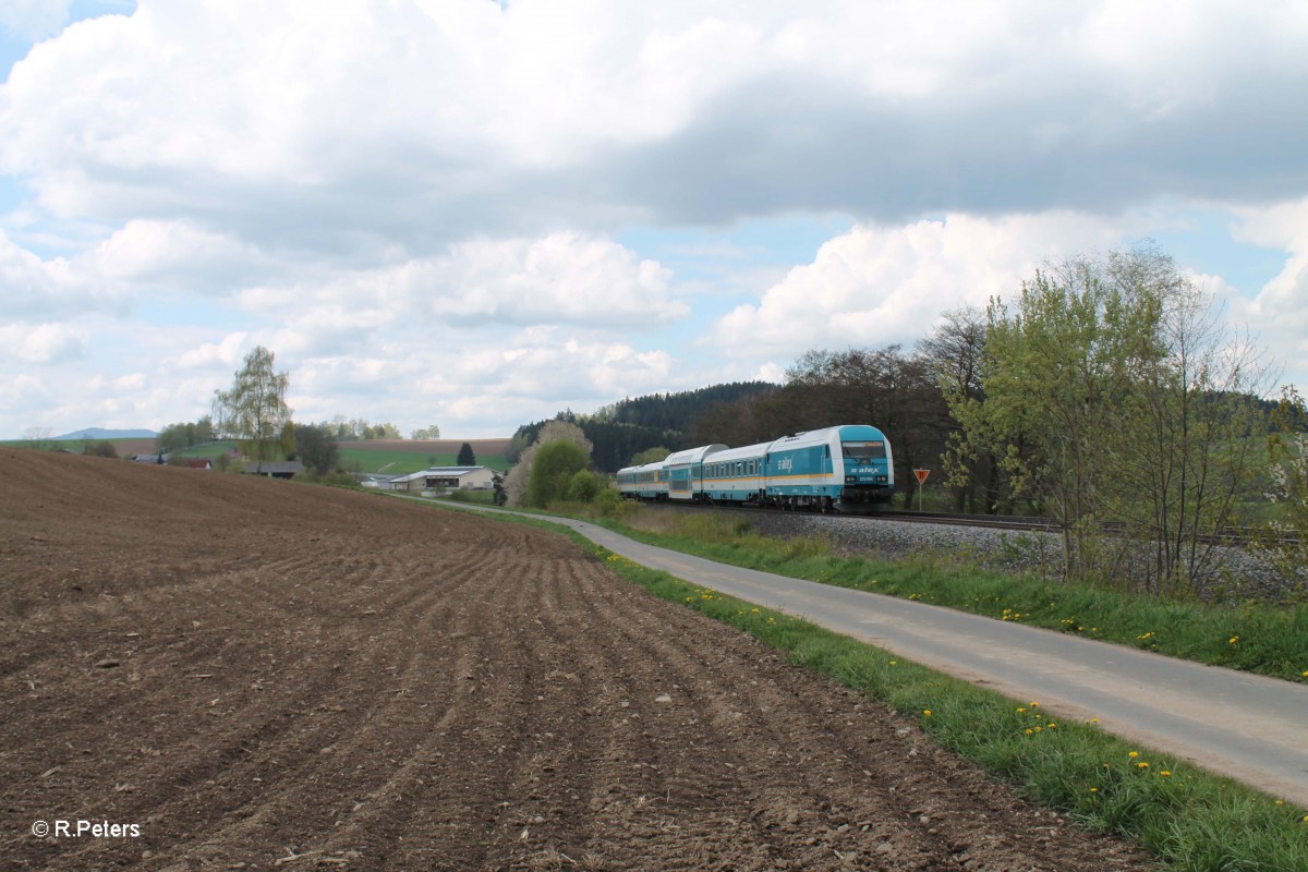 223 064 mit dem ALX84115 Hof - München bei Lengenfeld. 22.04.14