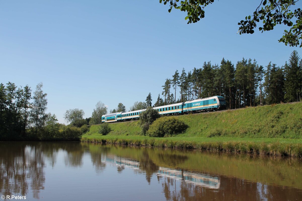 223 067 mit dem ALX RE2 79855 München - Hof bei Oberteich. 15.08.21