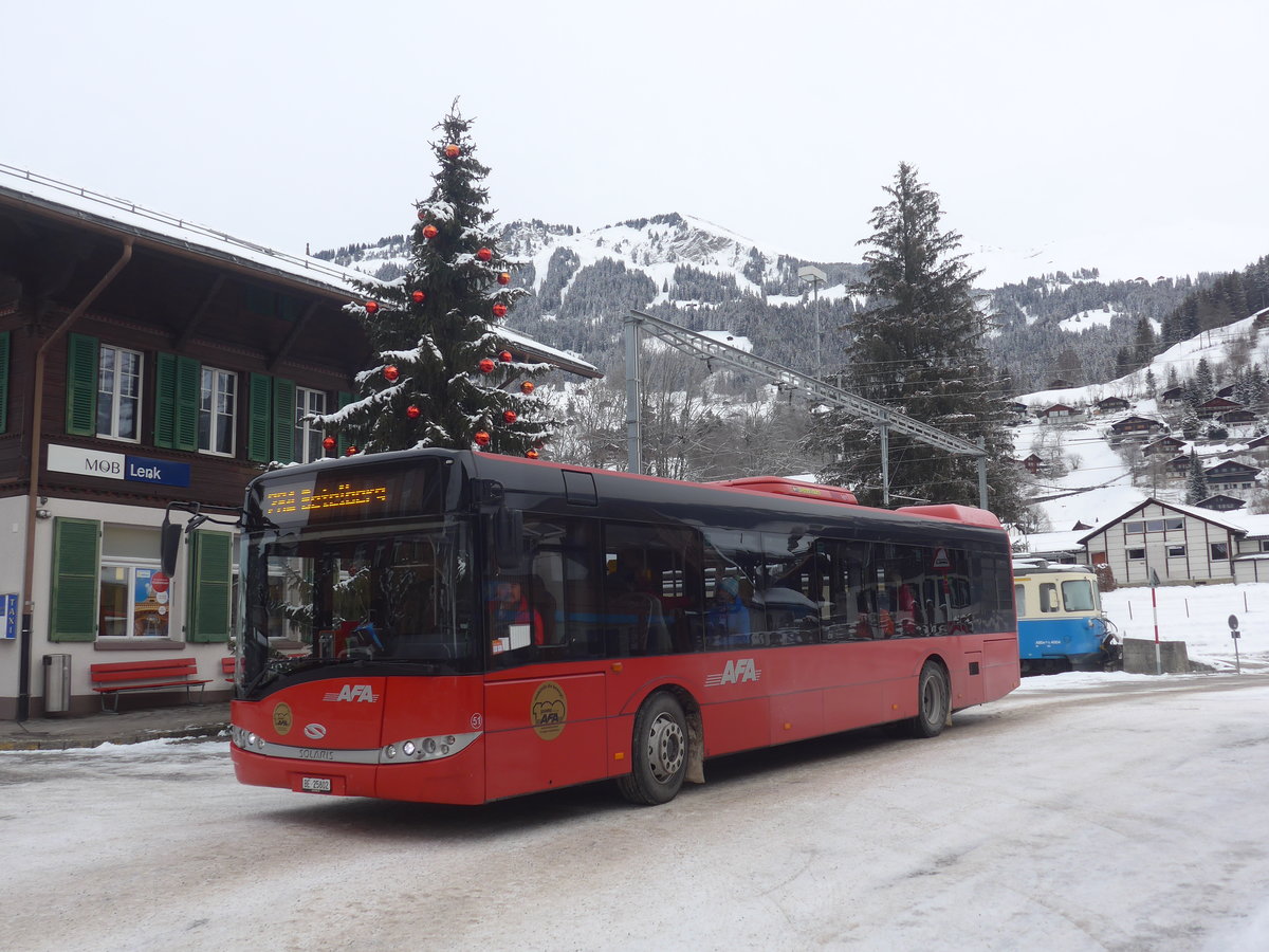 (223'136) - AFA Adelboden - Nr. 51/BE 25'802 - Solaris am 27. Dezember 2020 beim Bahnhof Lenk