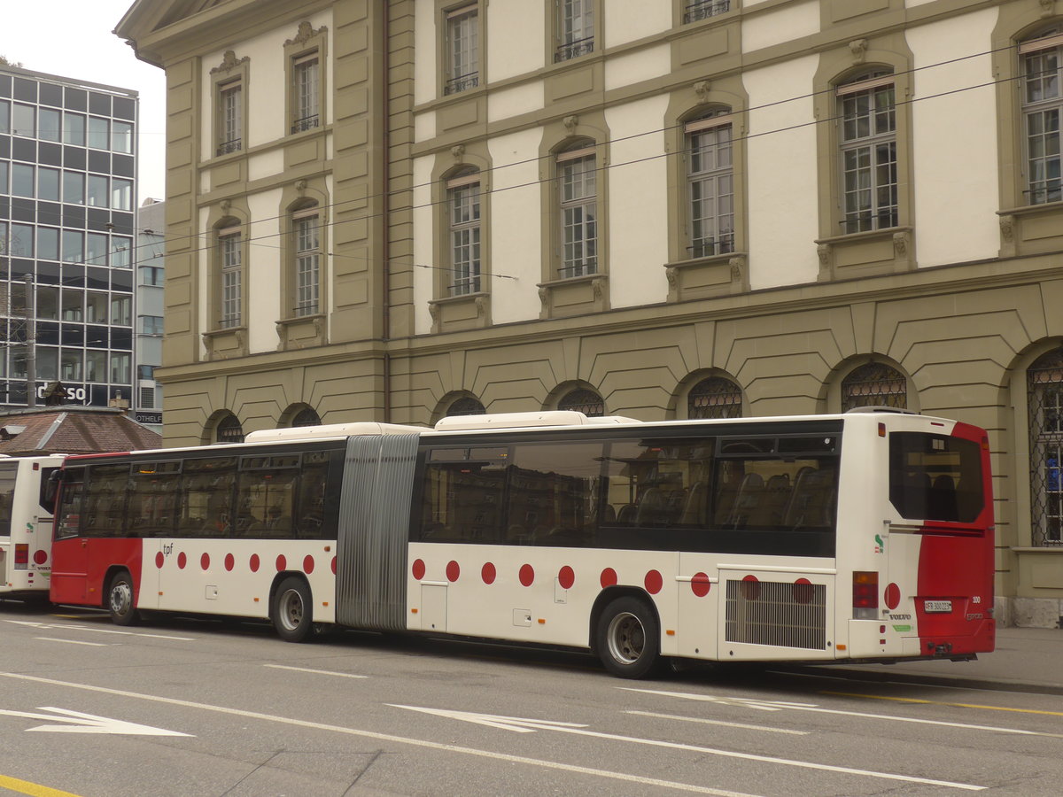 (223'382) - TPF Fribourg - Nr. 100/FR 300'223 - Volvo am 6. Februar 2021 beim Bahnhof Bern