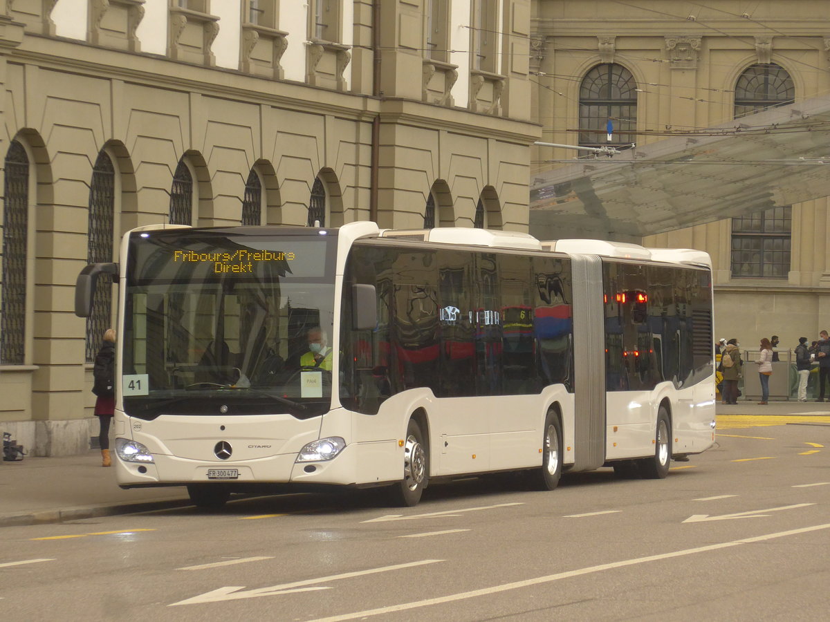 (223'397) - Intertours, Domdidier - Nr. 202/FR 300'477 - Mercedes am 6. Februar 2021 beim Bahnhof Bern