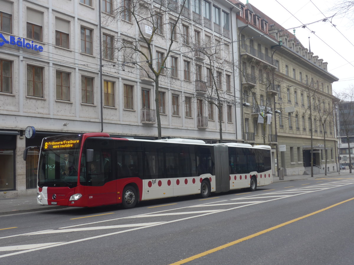 (223'538) - TPF Fribourg - Nr. 120/FR 300'275 - Mercedes am 12. Februar 2021 beim Bahnhof Fribourg