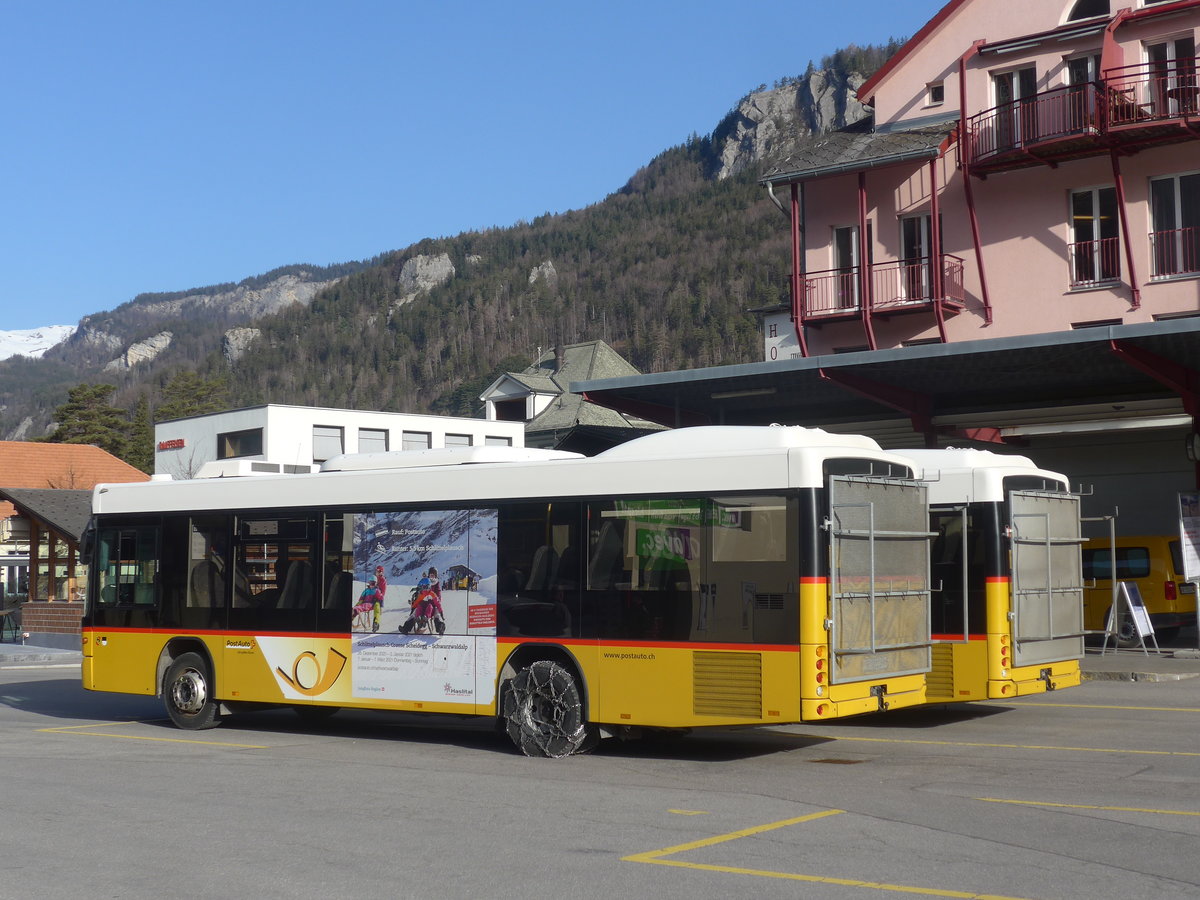 (223'763) - PostAuto Bern - BE 401'568 - Scania/Hess (ex AVG Meiringen Nr. 68; ex AVG Meiringen Nr. 59; ex Steiner, Messen) am 26. Februar 2021 in Meiringen, Postautostation