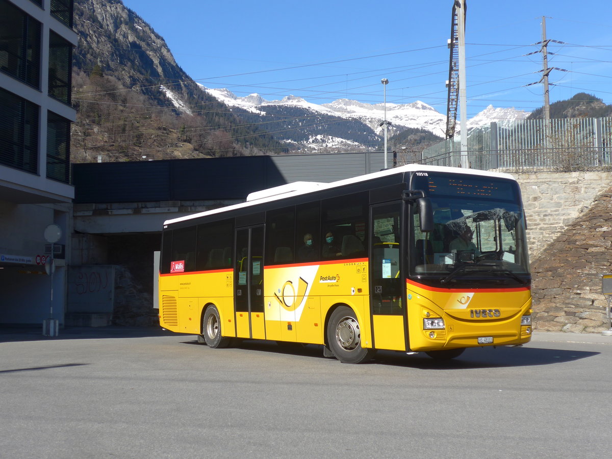 (223'917) - Autotour, Visp - VS 48'333 - Iveco (ex VS 455'577) am 2. Mrz 2021 beim Bahnhof Brig