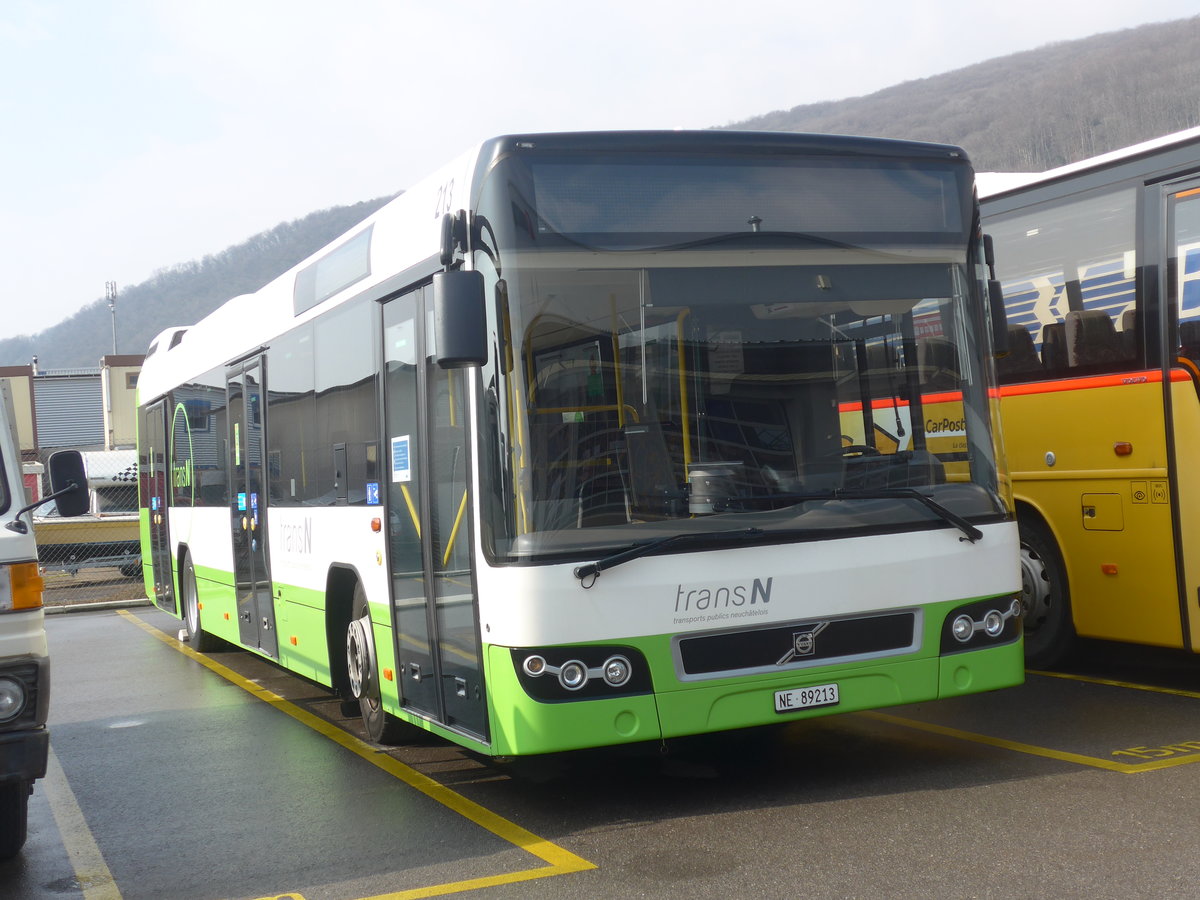 (224'013) - transN, La Chaux-de-Fonds - Nr. 213/NE 89'213 - Volvo (ex TN Neuchtel Nr. 213) am 7. Mrz 2021 in Cornaux, Truck Center