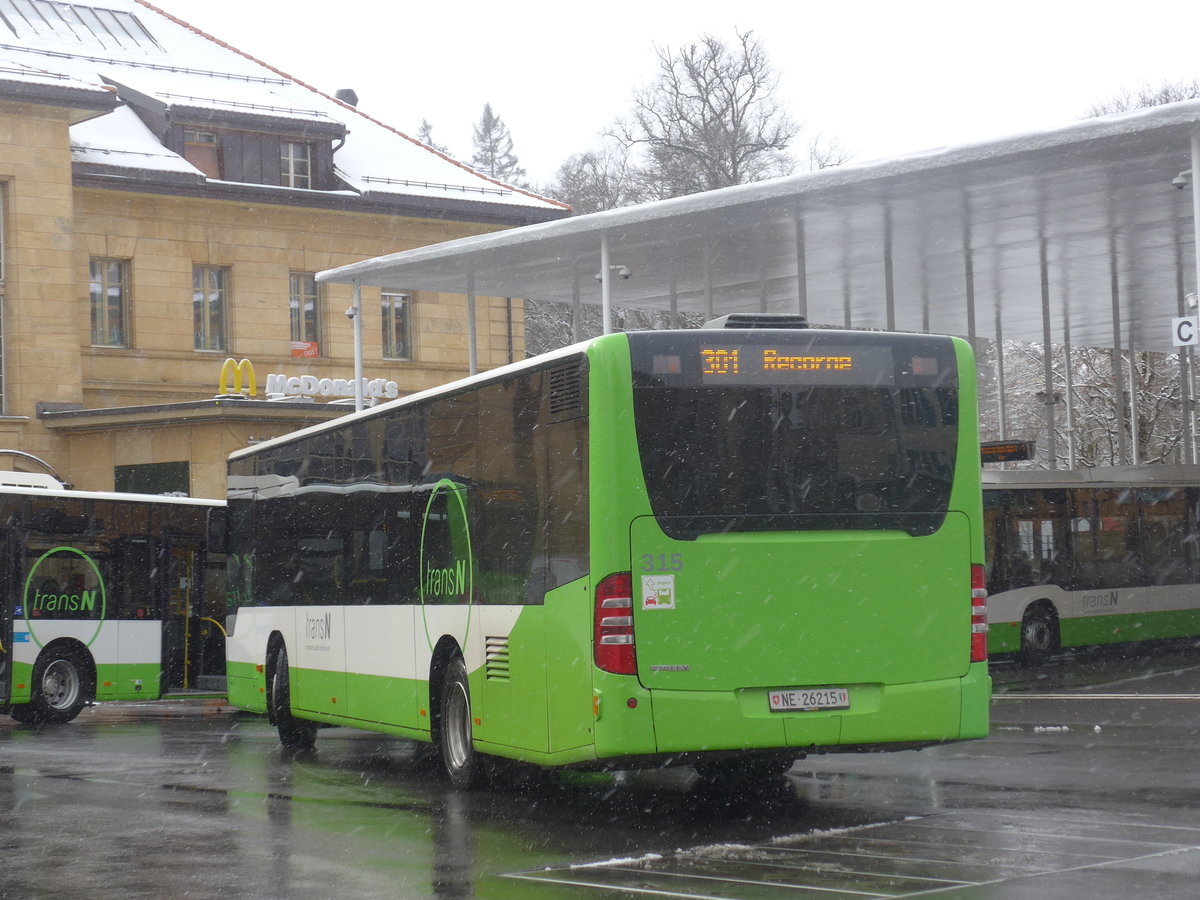 (224'141) - transN, La Chaux-de-Fonds - Nr. 315/NE 26'215 - Mercedes (ex TRN La Chaux-de-Fonds Nr. 315) am 14. Mrz 2021 beim Bahnhof La Chaux-de-Fonds