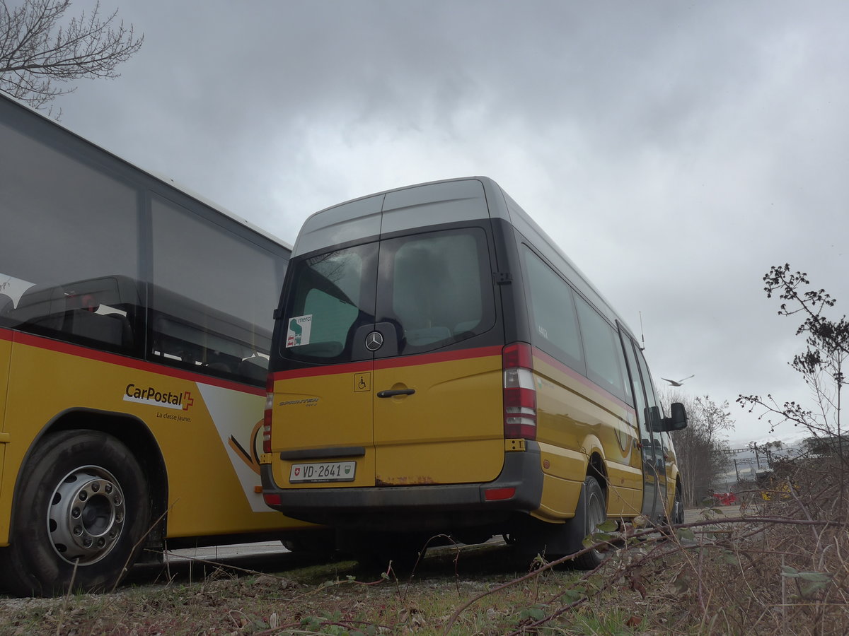 (224'217) - CarPostal Ouest - VD 2641 - Mercedes (ex Scaiola, Les Cullayes) am 14. Mrz 2021 in Yverdon, Garage