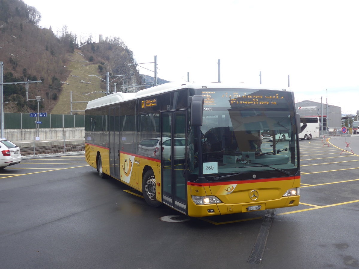 (224'405) - Engeloch, Riggisberg - Nr. 14/BE 671'028 - Mercedes am 27. Mrz 2021 beim Bahnhof Stansstad